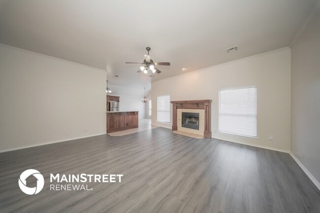 Building Photo - 17029 Woodvine Dr