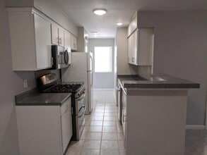 Building Photo - 5817 Spring Meadow Rd