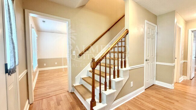 Foto del edificio - 4610 Eagle Rock Rd