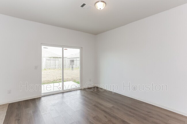 Foto del edificio - 1028 Water Oak Ln