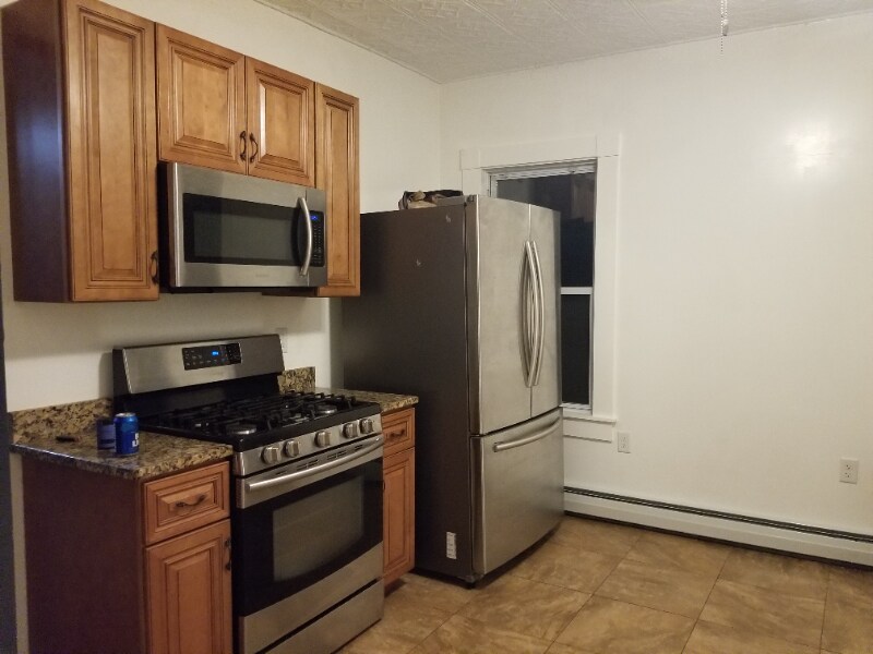 0 Mt Hope St, Lowell, MA 01854 Room for Rent in Lowell, MA