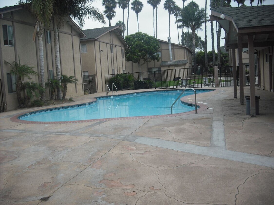 Foto del edificio - Ground Floor Condo in North Oxnard