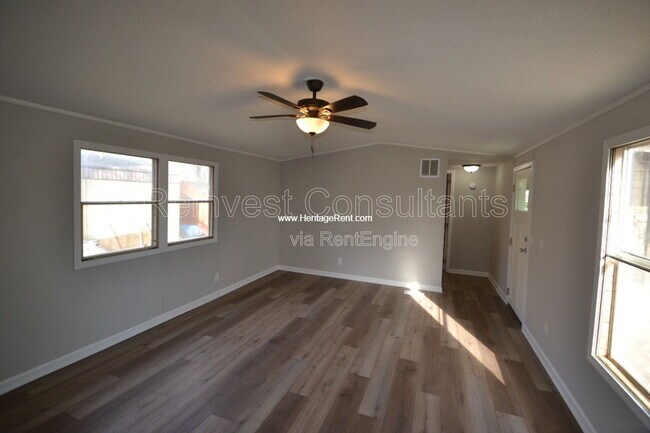 Foto del edificio - 11049 Stephens Rd