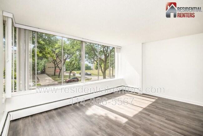 Building Photo - 1409 N Prospect Ave