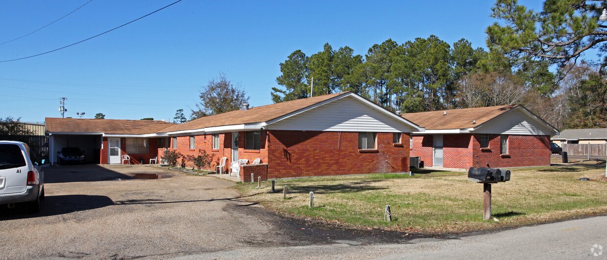 Foto principal - 3413 Shamrock Ct