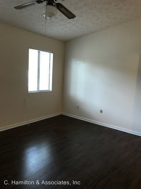 Building Photo - 159 VFW Dr