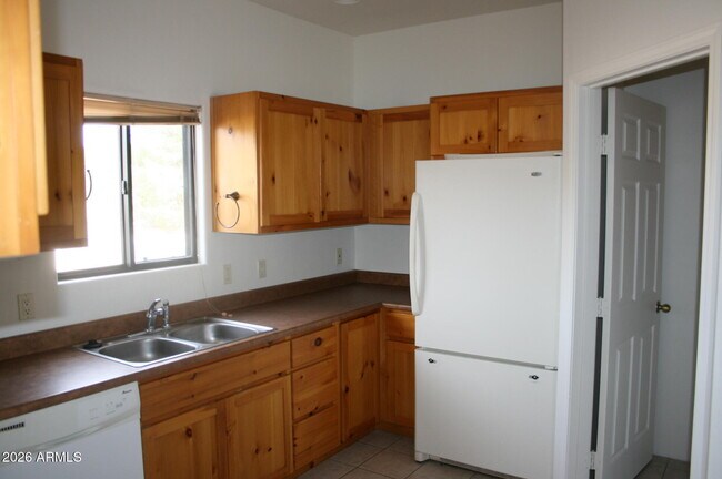 Foto del edificio - 5920 Thunder Ridge Rd