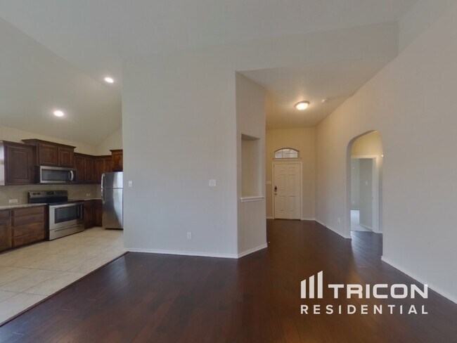 Building Photo - 1205 Vaughna Drive Weatherford TX