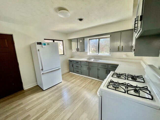 Foto del edificio - 4012 Perrysville Avenue