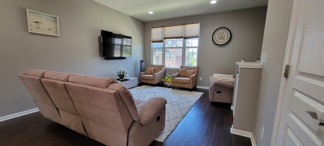 Building Photo - 2738 Helmsdale Cir