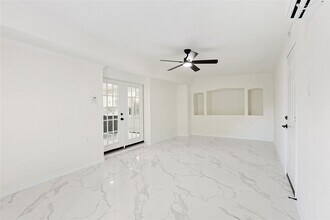 Building Photo - 6814 Loch Langham Dr