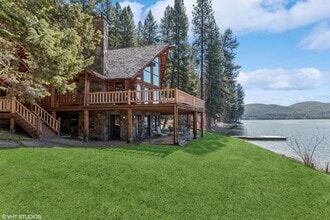 Building Photo - 3560 E Lakeshore Dr