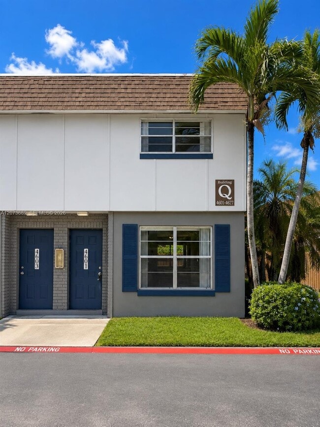 Building Photo - 4601 NW 9th Dr