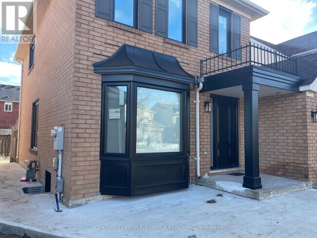 Building Photo - 33 Springhurst Ave