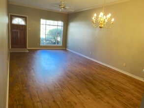 Building Photo - 2420 Stone Hollow Dr