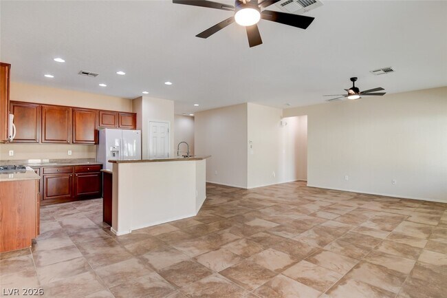 Foto del edificio - 7417 Widewing Dr