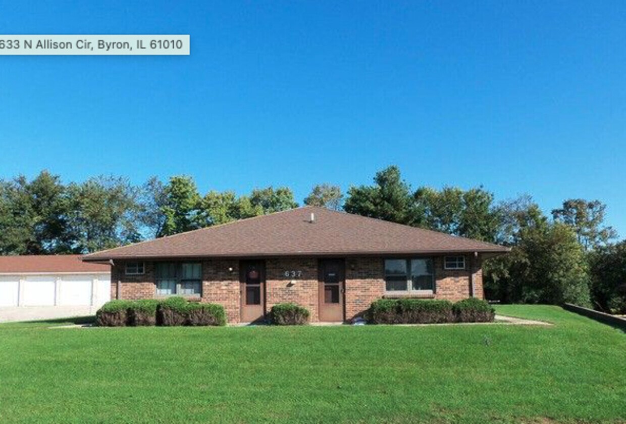 Building Photo - 633 Allison