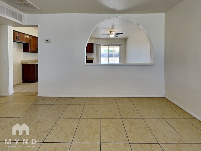 Building Photo - 15426 N Cactus Ln