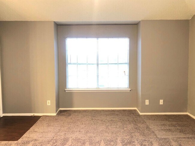 Building Photo - 2228 Millstone Dr