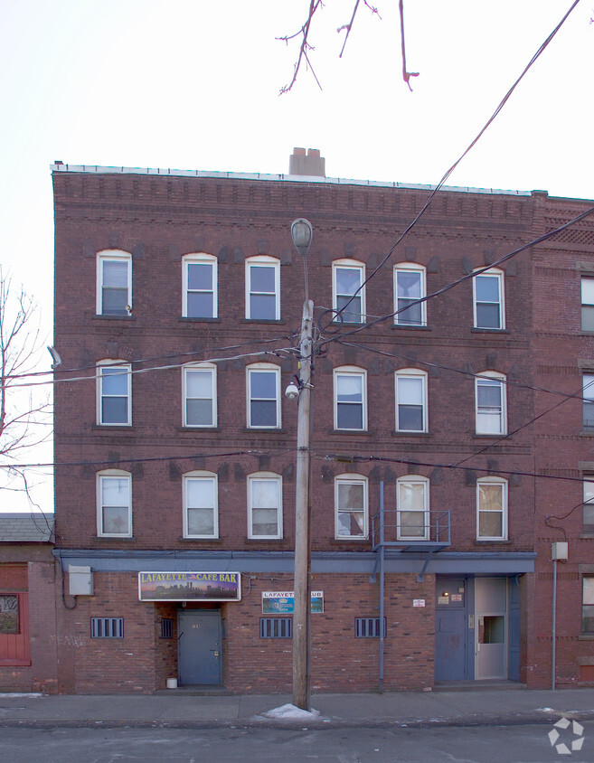 Primary Photo - 524 S Bridge St