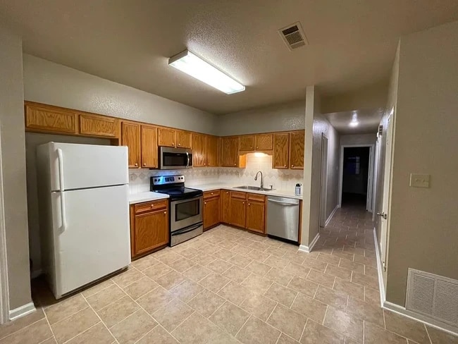 Building Photo - 4314 Acorn Creek Trail