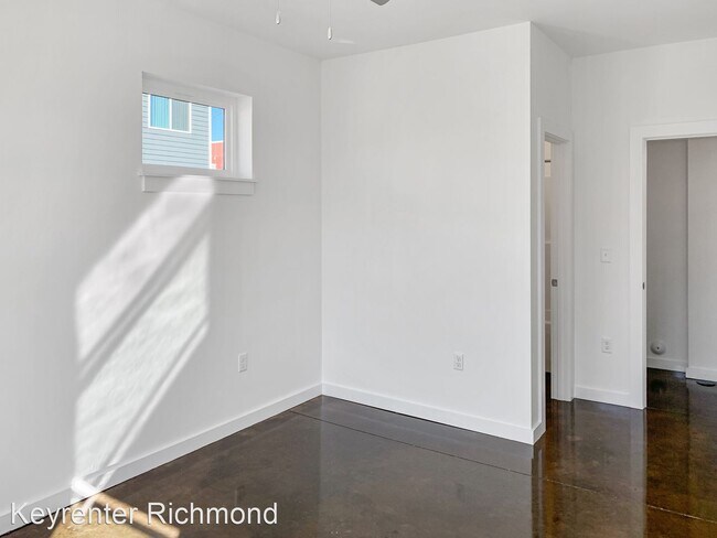 Foto del edificio - 2 br, 2 bath House - 116 W 12th St Unit A