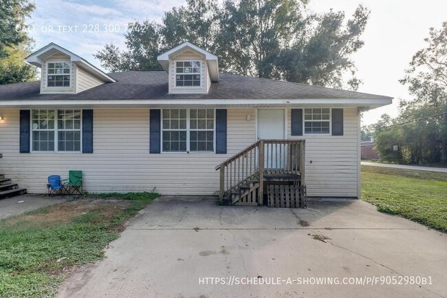 124 30th 1/2 St-A - 124 30th 1/2 St-A Apartment