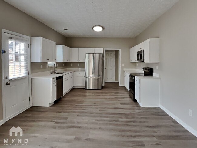 Foto del edificio - 3302 Summer Brooke Ln