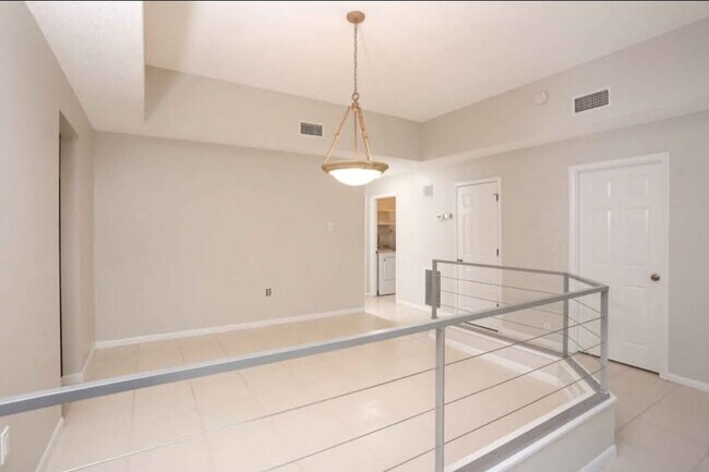 Building Photo - 5319 Myrtle Wood
