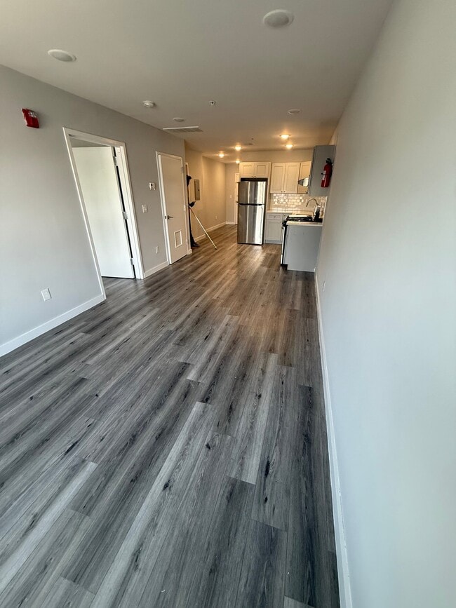 Building Photo - 107 Beech St