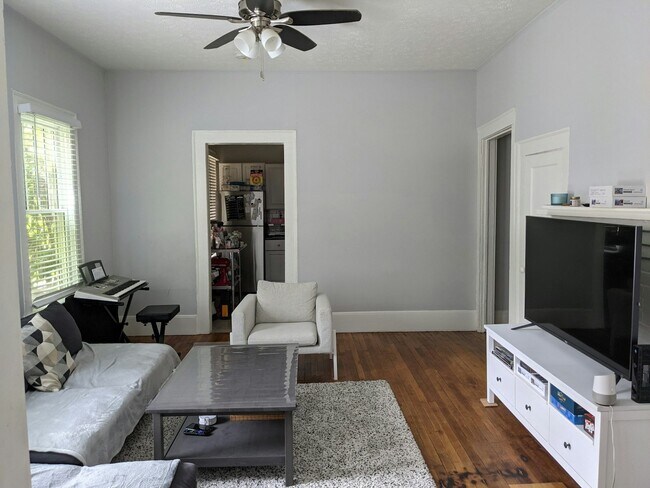 Building Photo - 202 Drexel Ave
