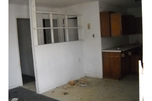 Building Photo - 403 Sunset Ln