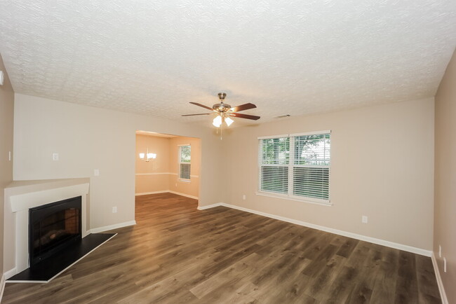 Foto del edificio - 1417 Arbor Pl Dr