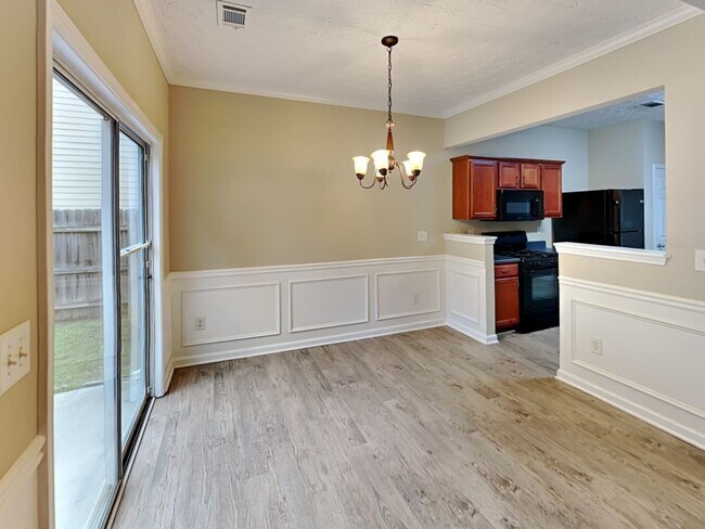 Building Photo - 4594 Windale Dr