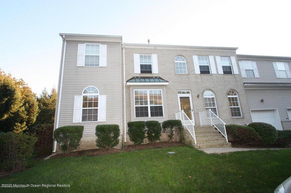 16 Primrose Ct Unit 343, Holmdel, NJ 07733 Condo for Rent in Holmdel, NJ