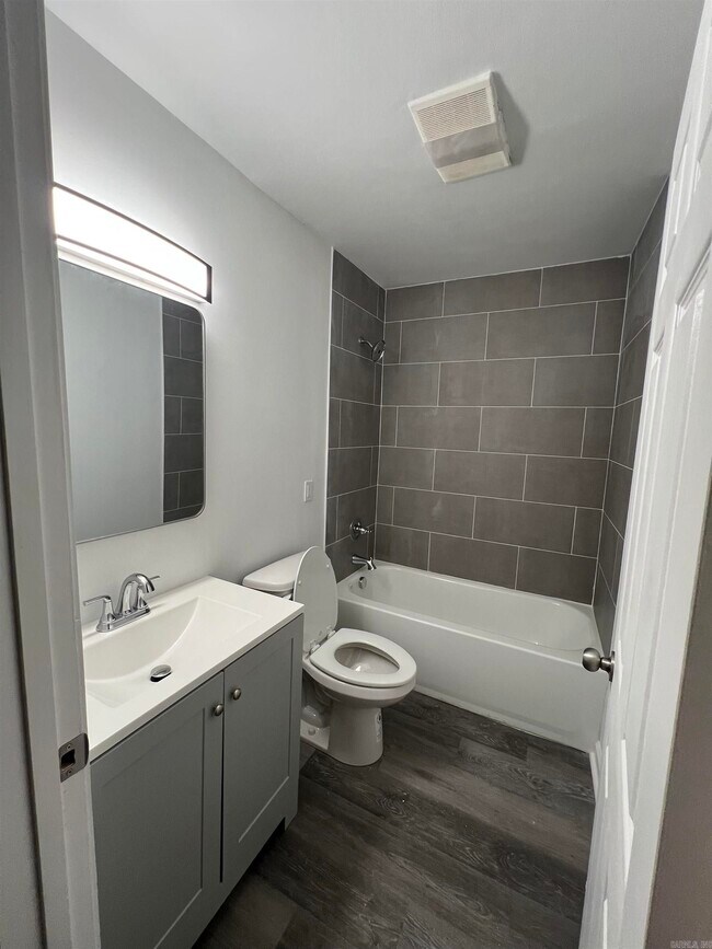 Foto del edificio - 2113 W 19th St