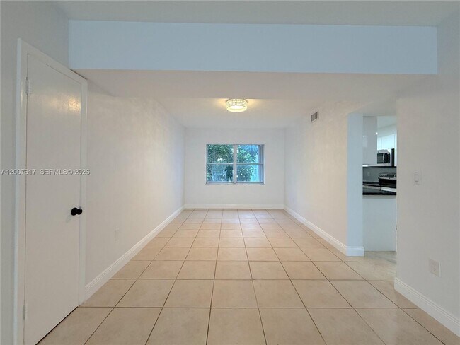 Foto del edificio - 1075 92nd St