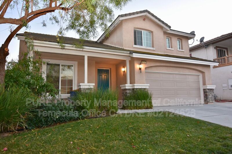 Primary Photo - 29767 Northshore St
