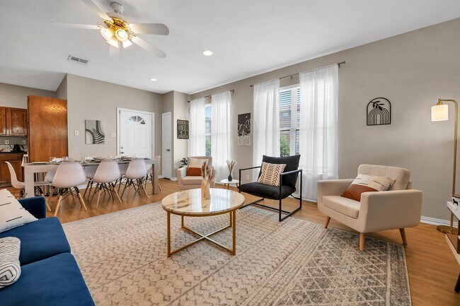 Foto del edificio - 1425 James Ave