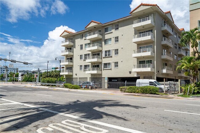 Foto del edificio - 2600 Collins Ave