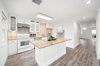 Building Photo - 6434 Burgoyne Rd