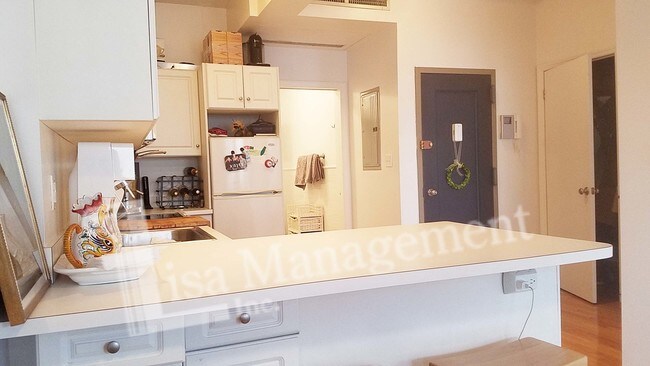 Foto del edificio - 37-39 W 8th St