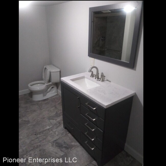 Building Photo - 4 br, 2.5 bath House - 4507 Penhurst Ave