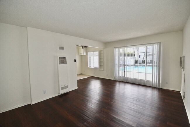 Foto del edificio - 5230 Vesper Ave