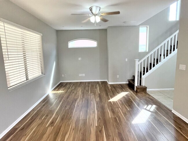 Building Photo - 640 Sumatra Place