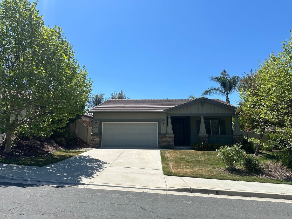 Primary Photo - 3Bed/2bath Single Story Temecula - Crowne ...