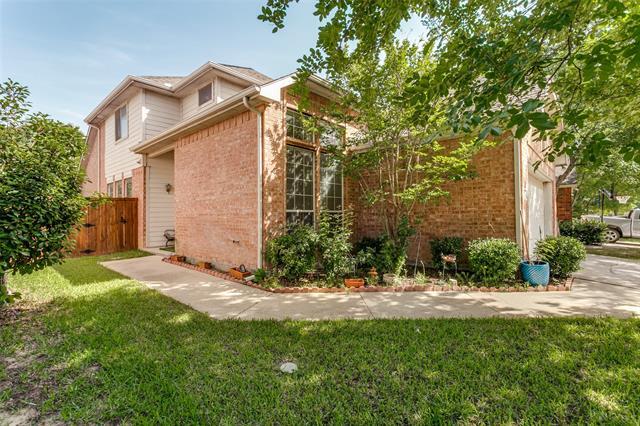 Building Photo - 11729 Ficus Dr