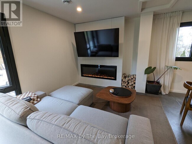 Photo du bâtiment - 117 Glenlake Blvd