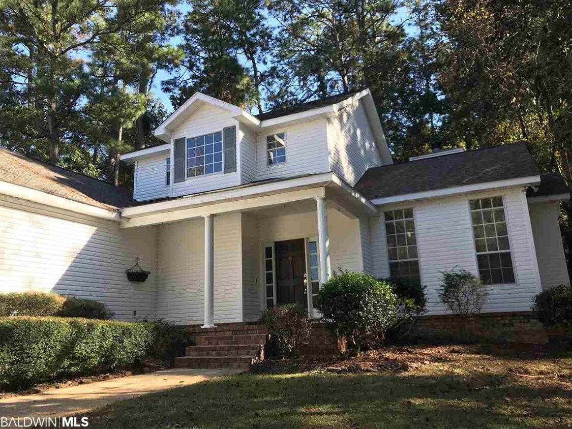 Foto principal - 103 Lake Front Dr