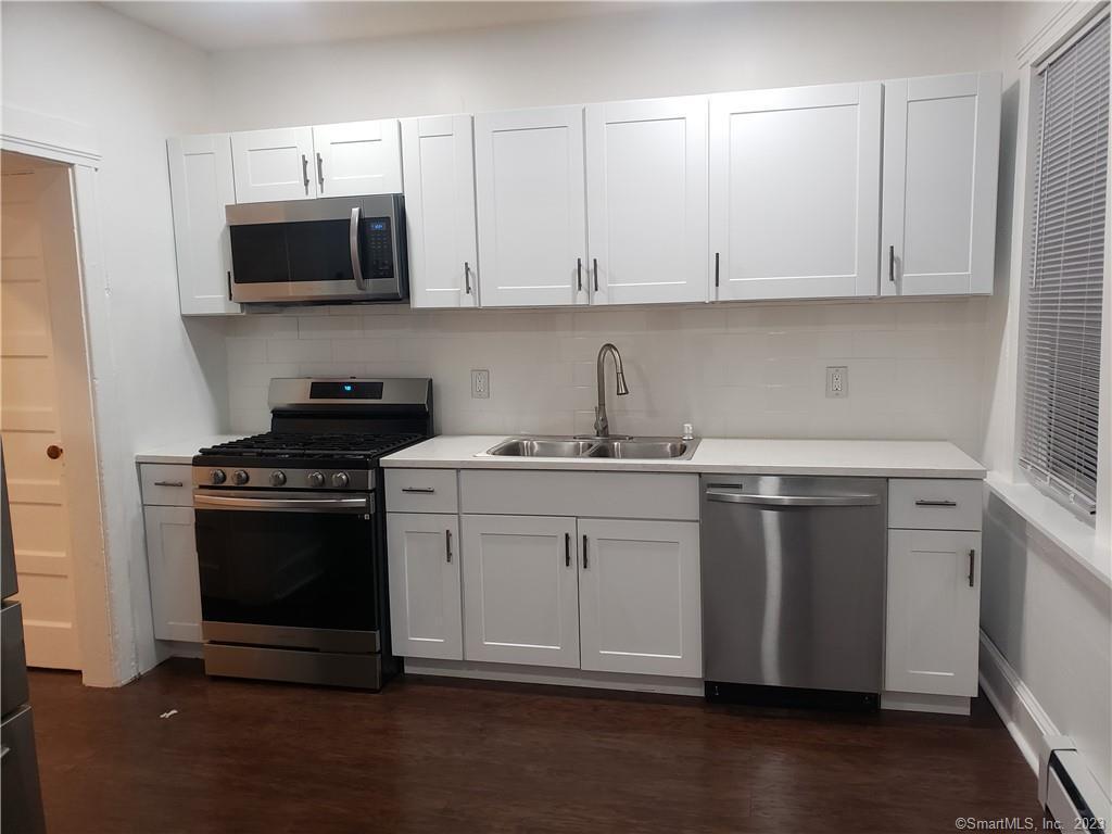 Foto principal - 379 Remington St